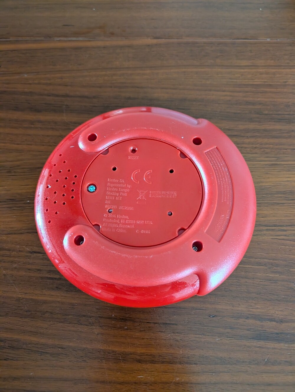 Hasbro Catch Phrase Uncensored Red Handheld Electronic Game Tested Adult Party - Picture 2 of 3